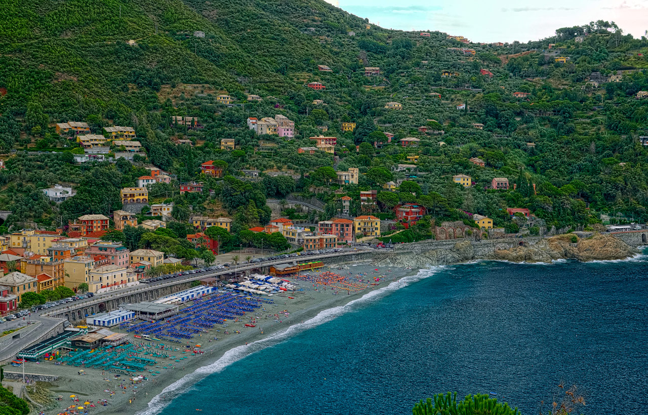 Bonassola vista spiaggia