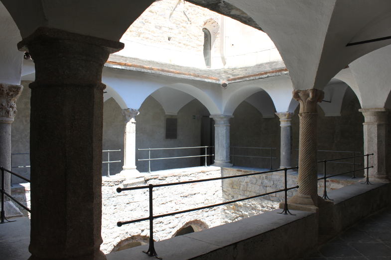 Abbazia di San Fruttuoso, il chiostro