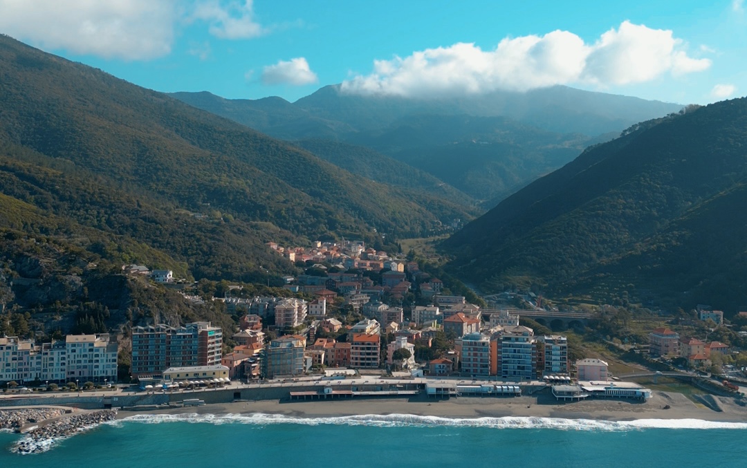 veduta dall'alto di Deiva Marina